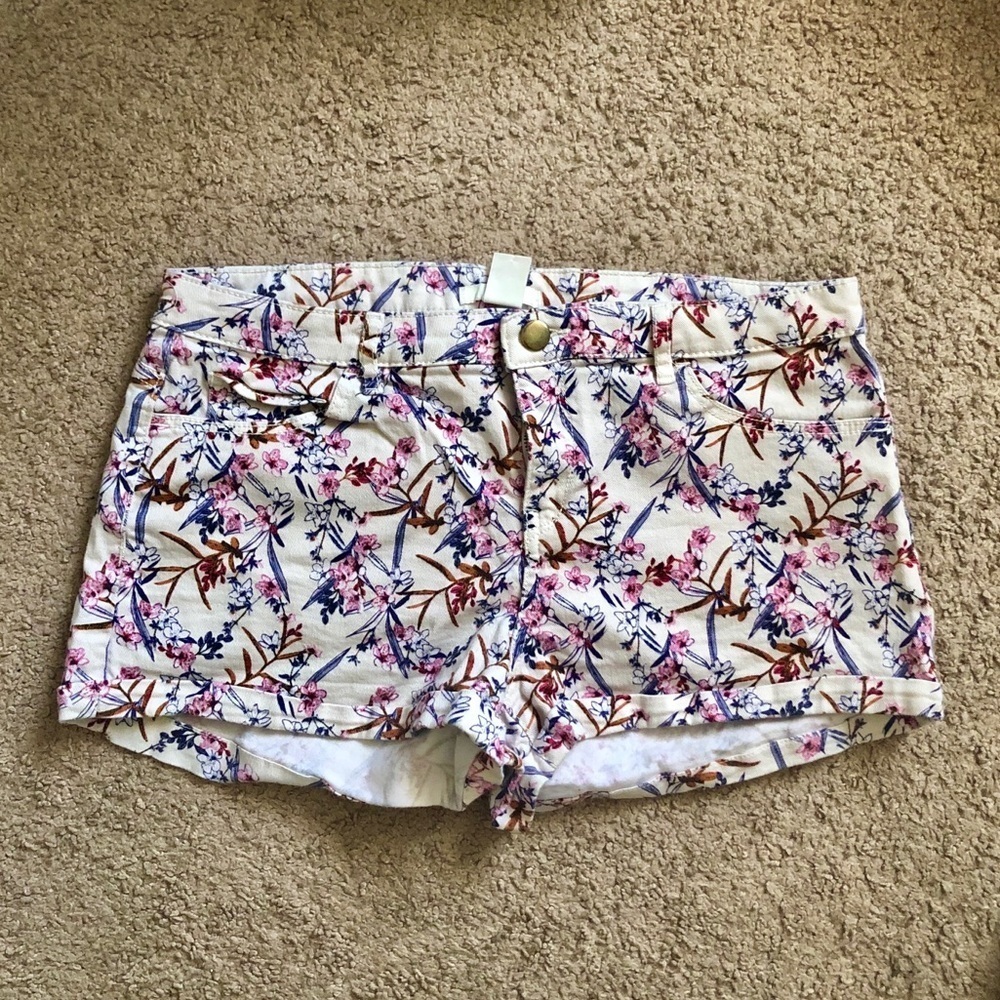 H&M Pink Floral Shorts